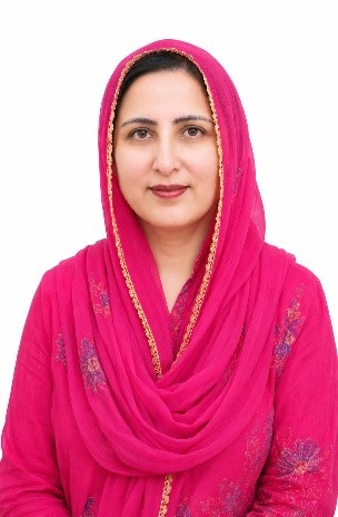 DR SADIA FATIMA